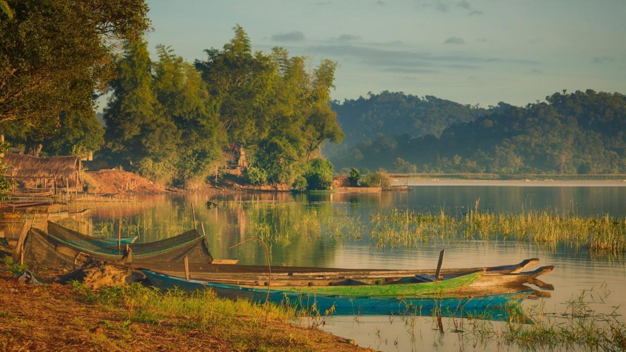 dreamstime_m_50047920 lak lake