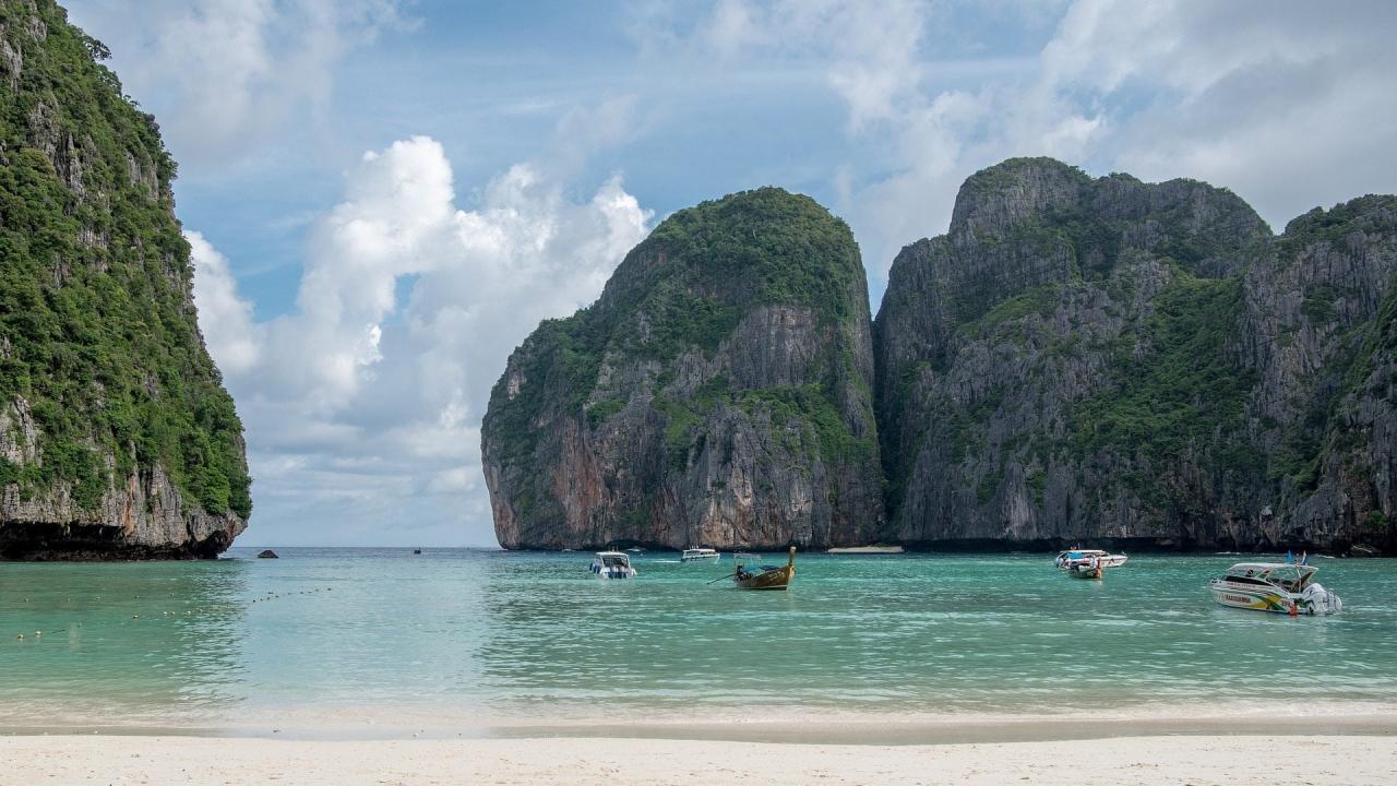 phi-phi-islands-2538394_1920