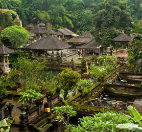 Sacred Baths Pakersisan river